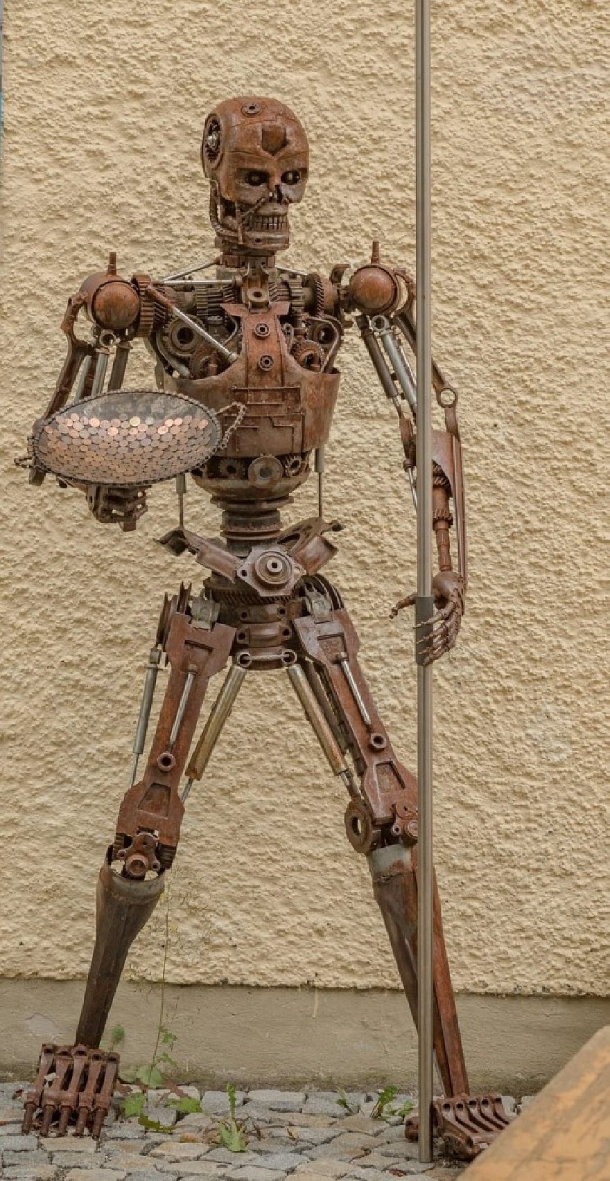 Terminator sculpture